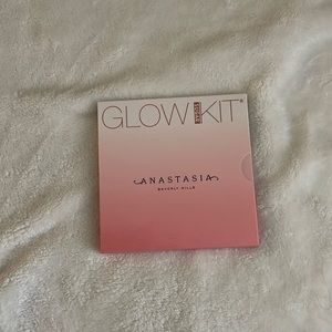 Anastasia Beverly Hills sugar glow kit